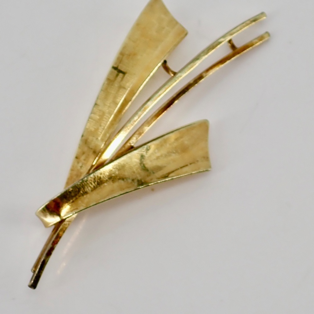 Amerik K&L Germany Art Deco Mid Century Modern Brooch Pin Gold Tone  2.5"